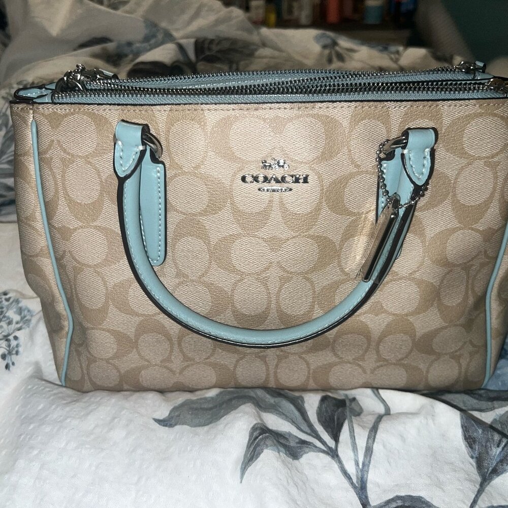 COACH F67026 Surrey Carryall Kakhi Sign Canvas Saddle Trim Satchel Crossbody